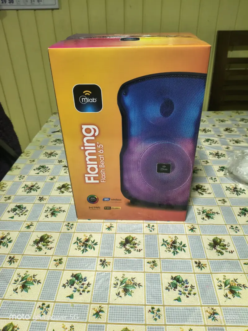 Parlante Mlab Flaming Flash Beat 6.5 pulgadas RGB - 2
