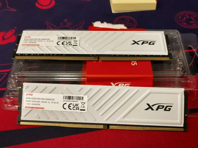 Memorias RAM XPG DDR4 16GB 3200MHz - 1