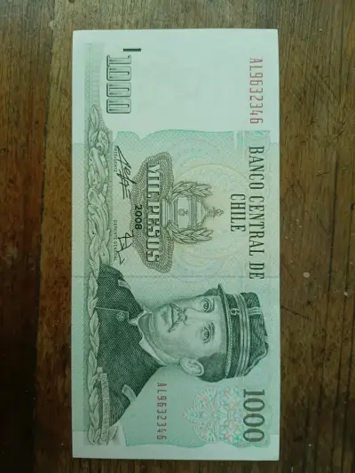 Billete de 1000 pesos chilenos en buen estado - miniatura 2