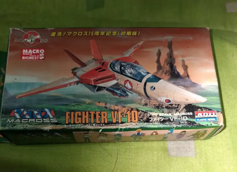 Modelo a Escala Macross Fighter VF-1J - 3