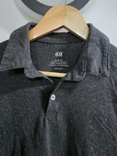 Polera H&M cuello pique - miniatura 2