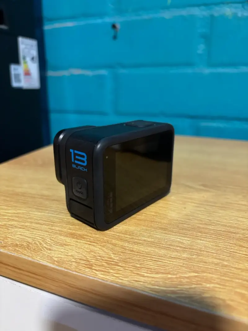 Cámara de acción GoPro Hero 13 Black con accesorios - 2
