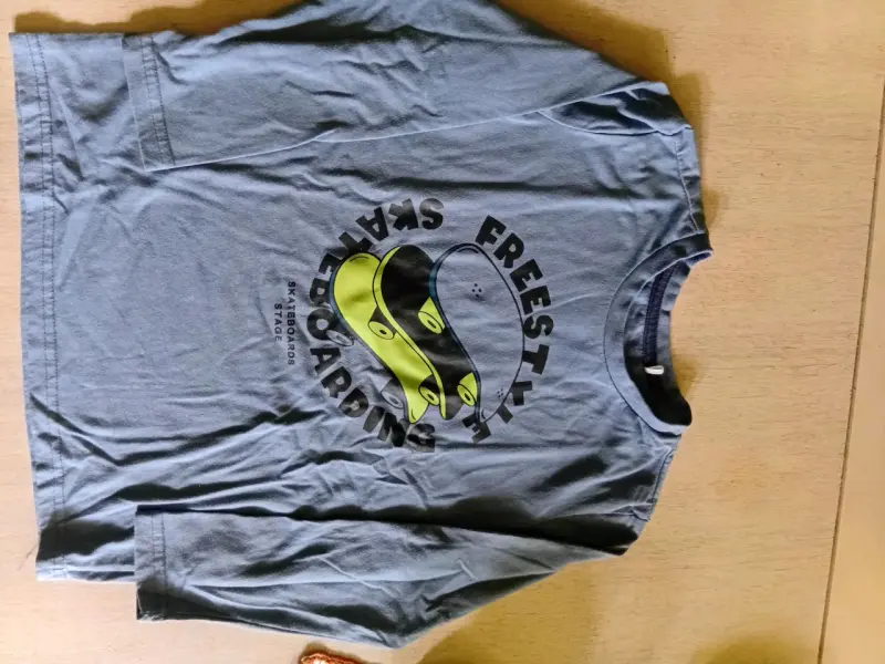 Polera de skateboarding azul para hombre