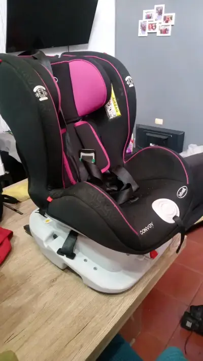 Silla de Auto Bebesit Convoy Negra y Fucsia - miniatura 1