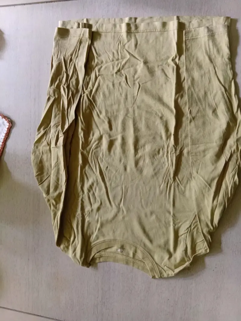 Polera rayada amarilla para hombre