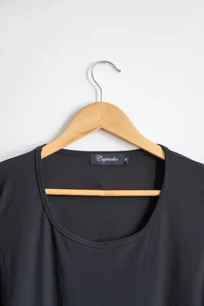 Vestido negro casual - miniatura 2