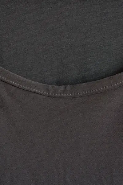 Vestido negro casual - miniatura 3