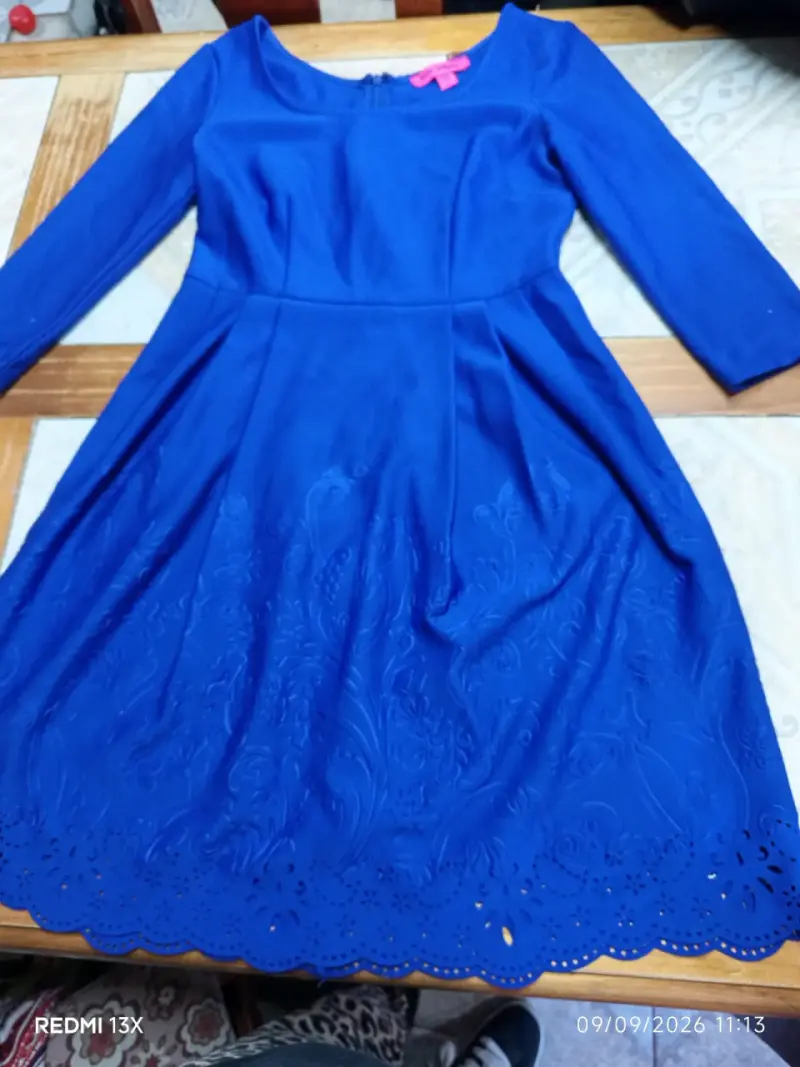 Vestido azul Betsey Johnson con diseño floral - 4