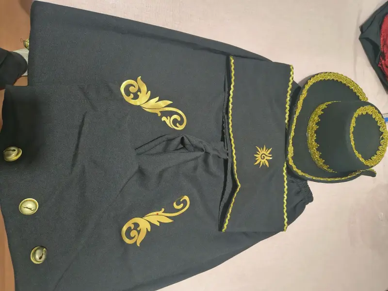 Traje típico diablada - 4