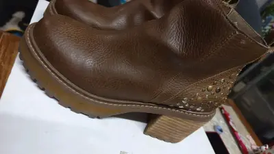 Botines de cuero con tacón  tachas Americanino - miniatura 1