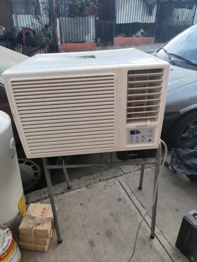 Aire acondicionado de ventana Airsys 12000 BTU - miniatura 3