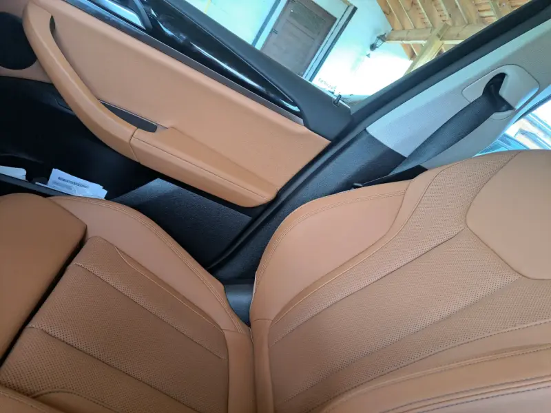 BMW X3 S Drive 20I en excelente estado - 3