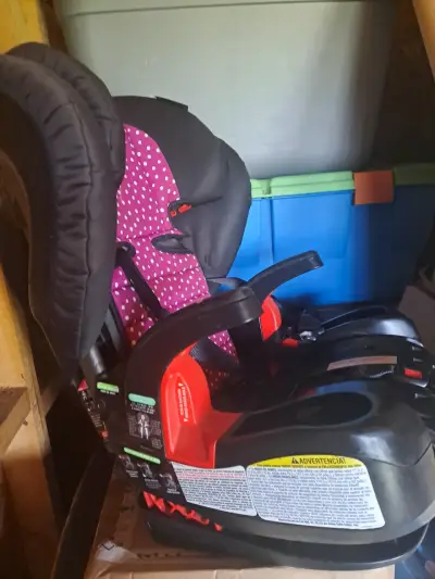 Silla de auto Britax Pioneer con protección SafeCell - miniatura 3