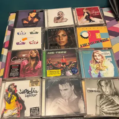 CDs de música pop y R&B - miniatura 1