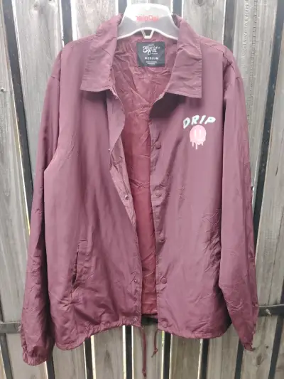 Chaqueta Drip Eighty Eight Brand Burdeo - miniatura 1