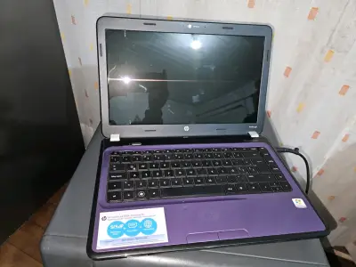 Notebook HP Pavilion g4 con diseño morado - miniatura 1