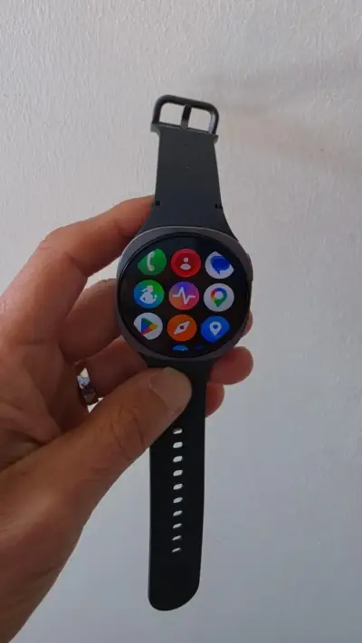 Samsung Galaxy Watch 8 negro como nuevo - miniatura 2