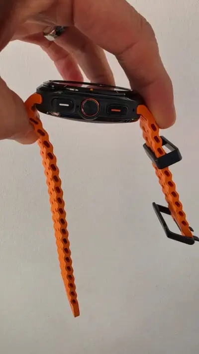 Samsung Galaxy Watch Ultra con correa naranja - miniatura 3