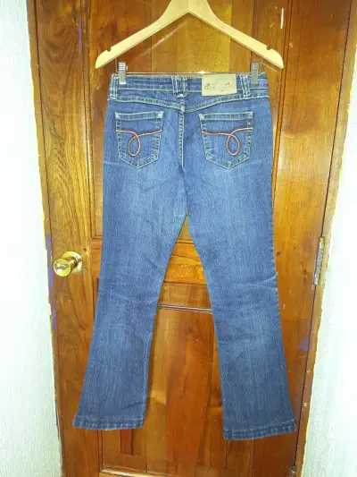 Jeans Bongo corte bota para mujer - miniatura 2