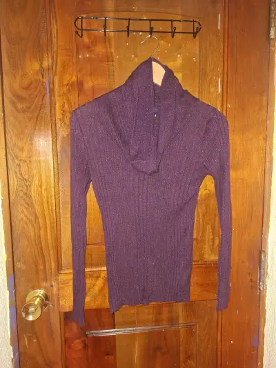 Suéter Morado de Cuello Alto Jospeha A - miniatura 1