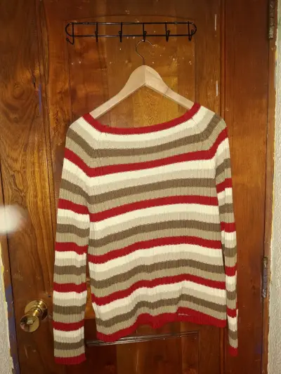Suéter a rayas rojo y beige Casual Wear - miniatura 2