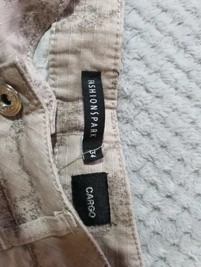 Pantalones cargo camuflados Fashion Park talla 34 - miniatura 3