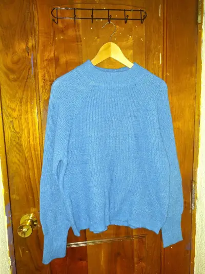 Suéter Azul de Lana para Mujer - miniatura 1