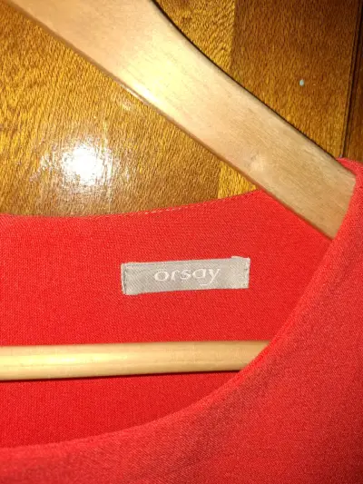 Vestido rojo corto Orsay elegante - miniatura 3