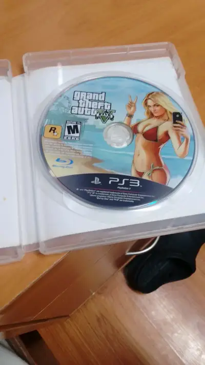 Grand Theft Auto V para PS3 Físico Usado - miniatura 4