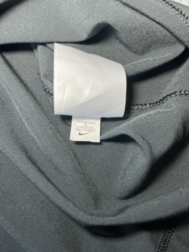Polerón Nike Drifit Negro - 6