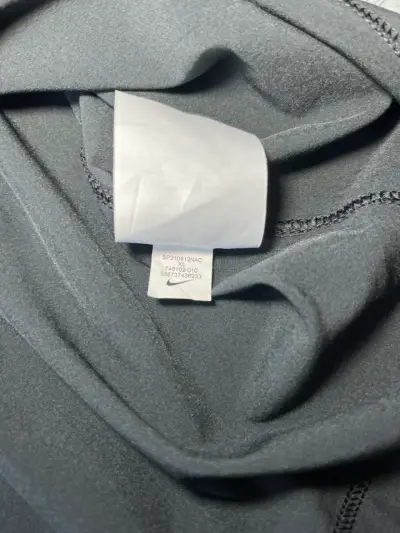Polerón Nike Drifit Negro - miniatura 6
