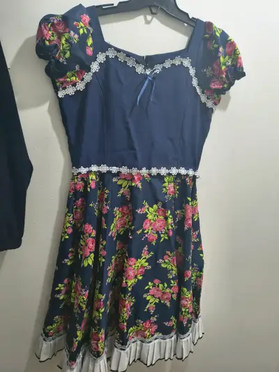 Vestido de cueca floral azul - miniatura 4