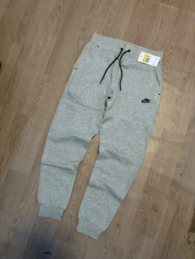 Buzos Nike tech calidad PK - miniatura 2