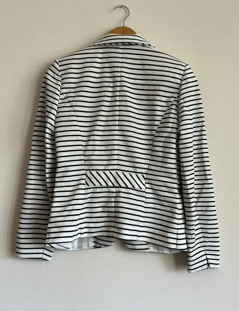 Blazer a rayas blanco y negro para mujer - 2