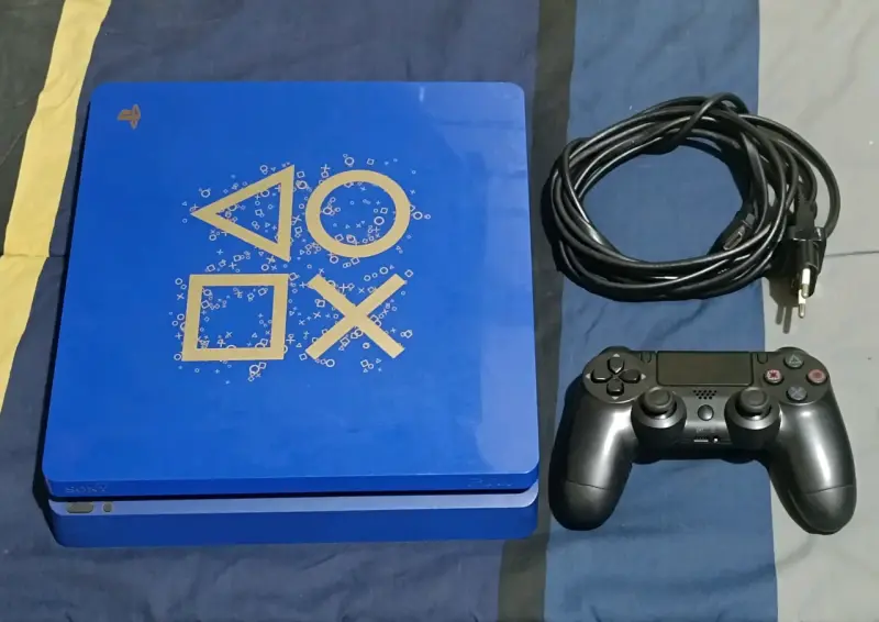 Consola PlayStation 4 Edición Especial Azul - 1