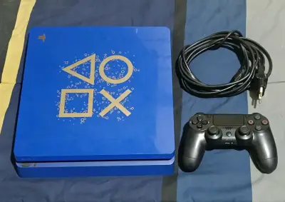 Consola PlayStation 4 Edición Especial Azul - miniatura 1