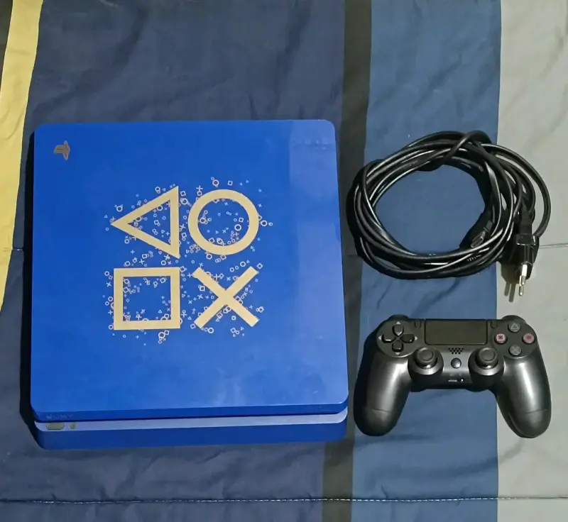 Consola PlayStation 4 Edición Especial Azul - 2