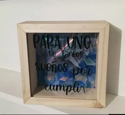 Alcancía de madera - miniatura 1