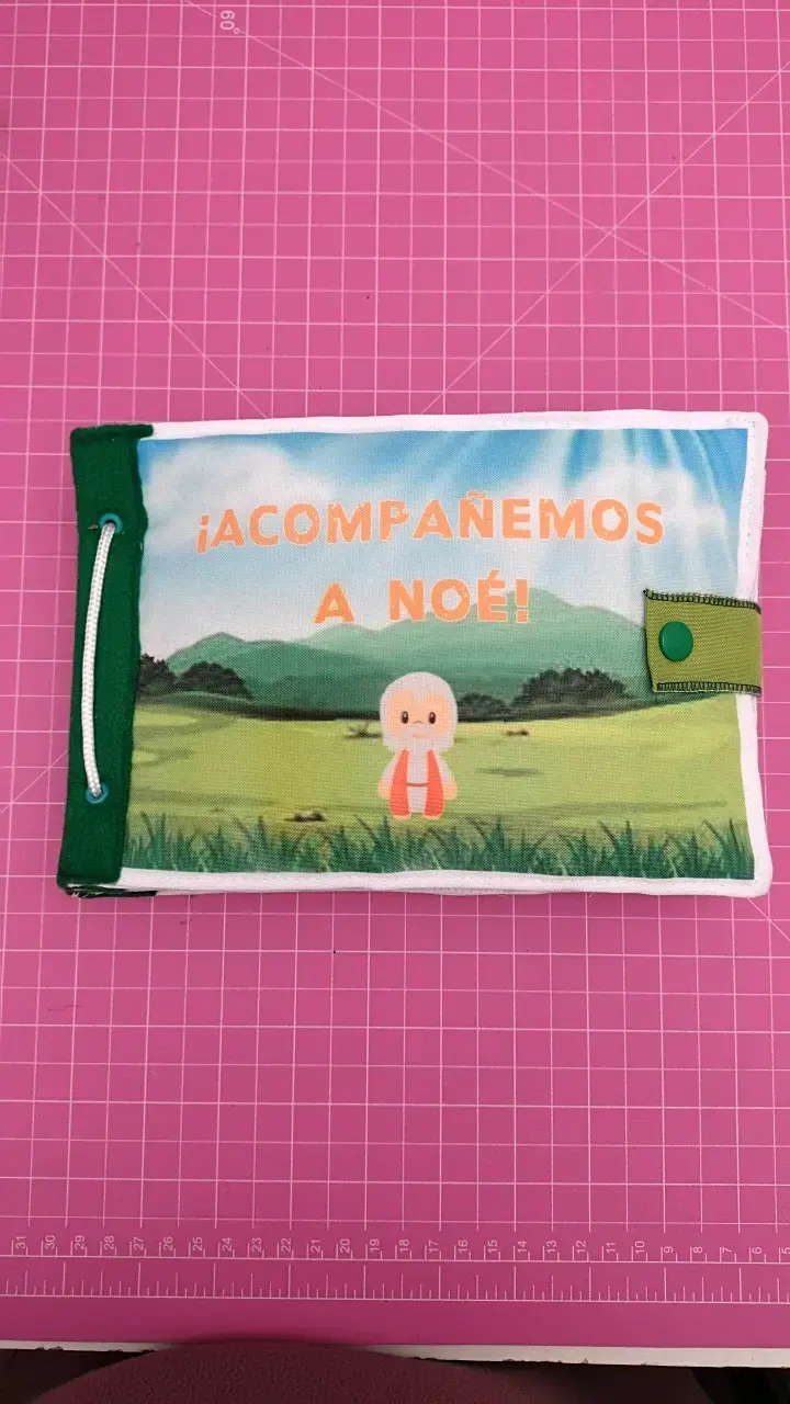 Libro de tela interactivo para niños 'Acompañemos a Noé' - 1