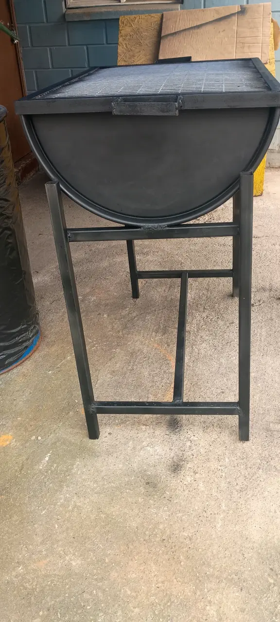 Parrilla de acero con soporte resistente - 3
