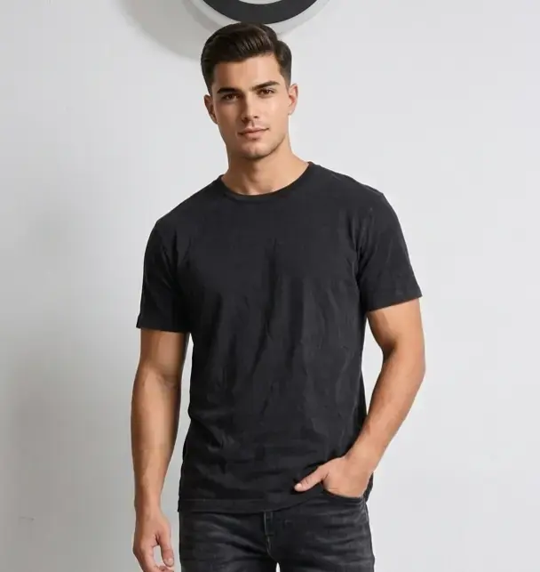 Polera negra básica para hombre Zara - 1