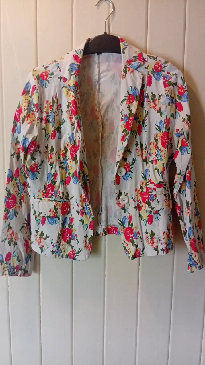 Blazer floral para mujer en tonos vivos talla S