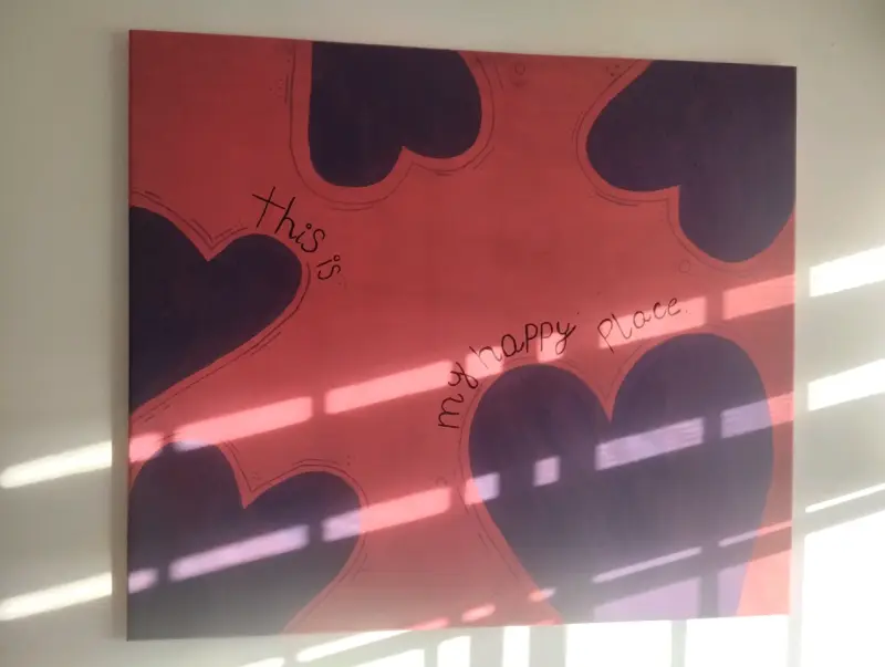 Cuadro decorativo con corazones y frase - 1