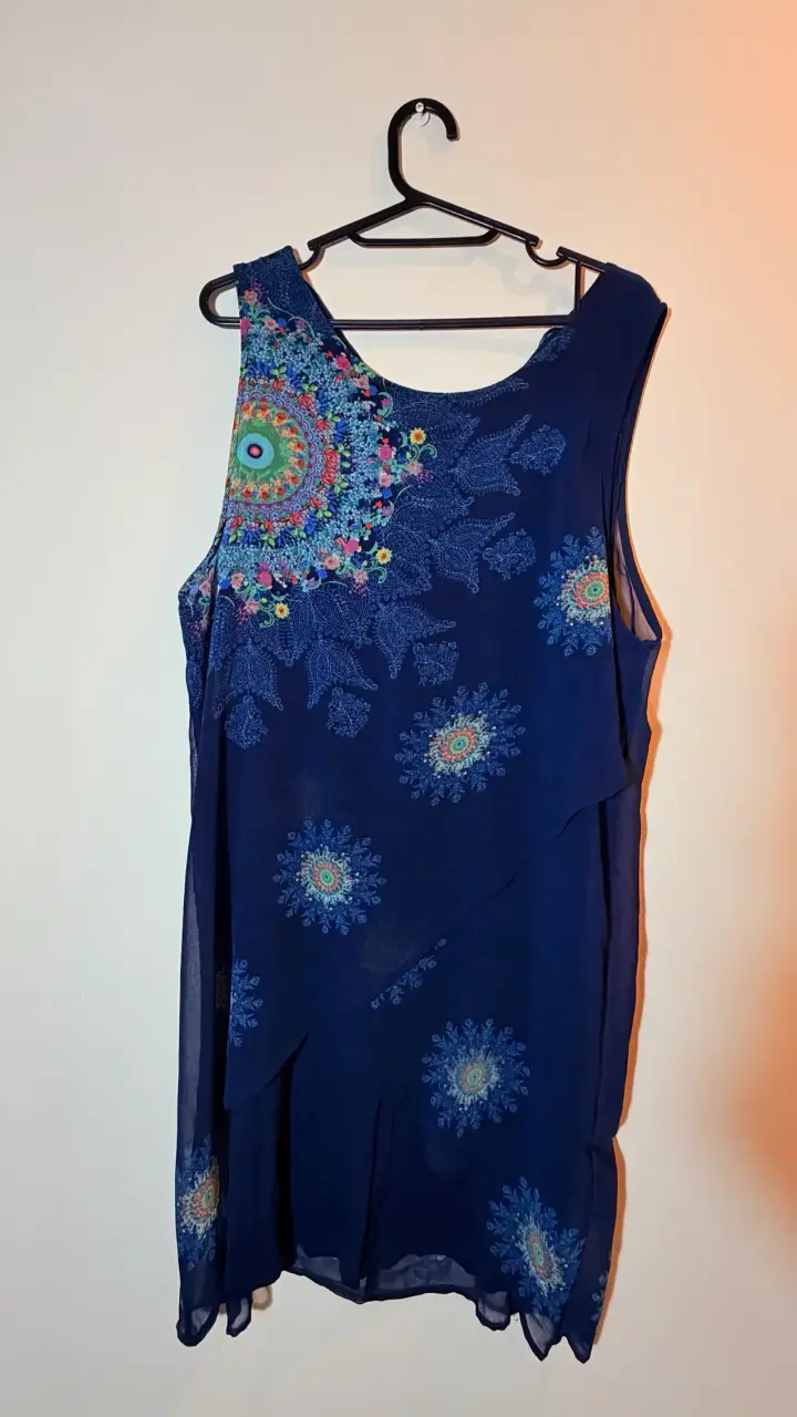 Vestido Desigual azul con diseño floral - 1