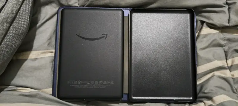 Kindle 10ª generación con funda morada - 3