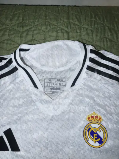 Camiseta Real Madrid 24/25 (Versión Jugador) - miniatura 3