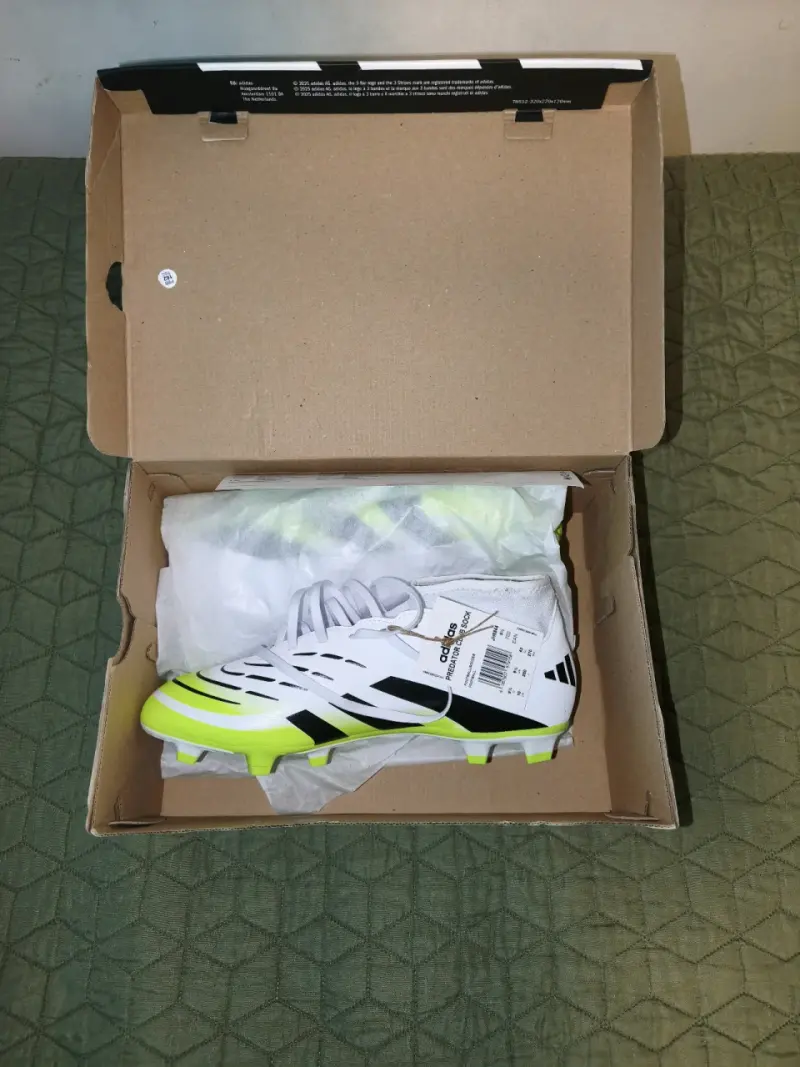 Chuteadores Adidas Predator Club Sock - 1