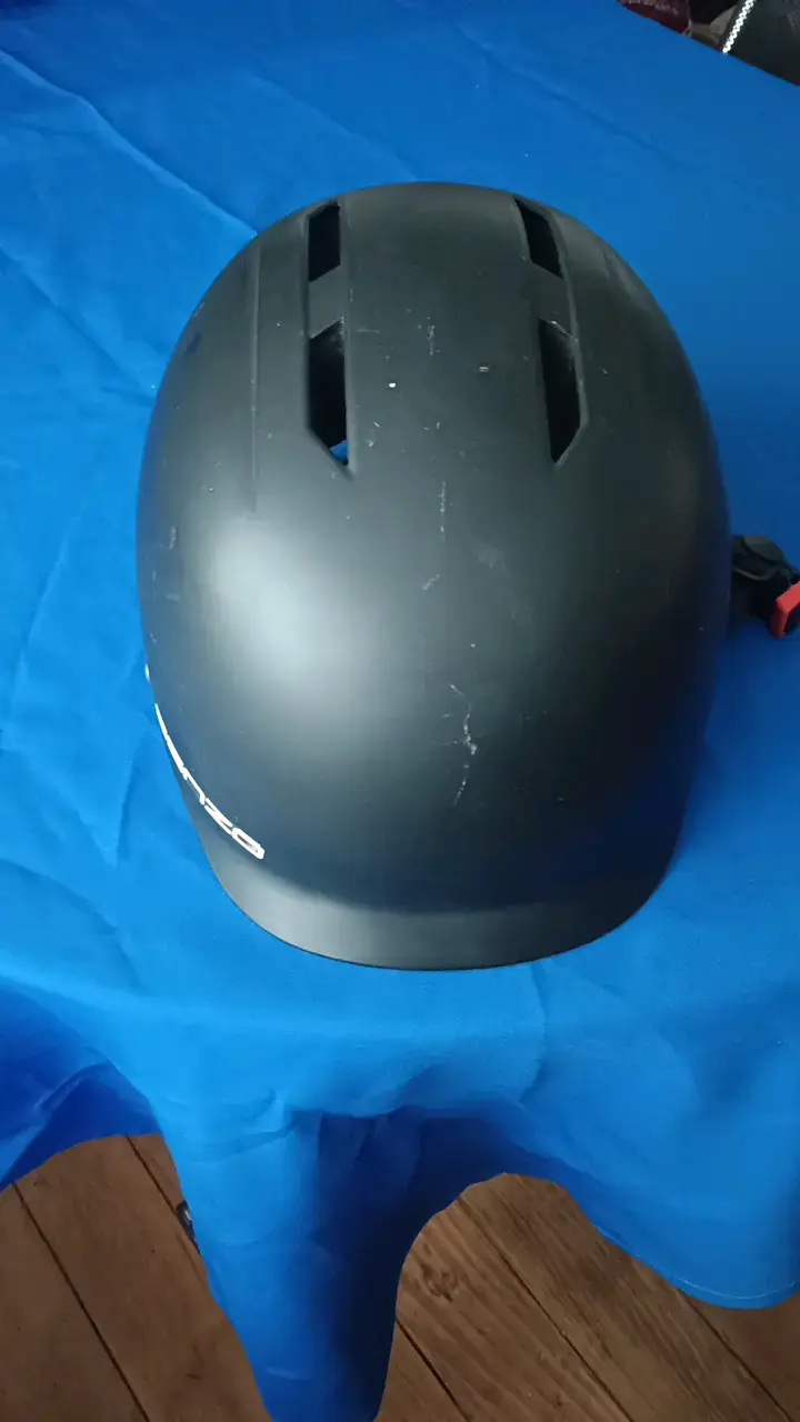 Casco de bicicleta negro Senzo - 2