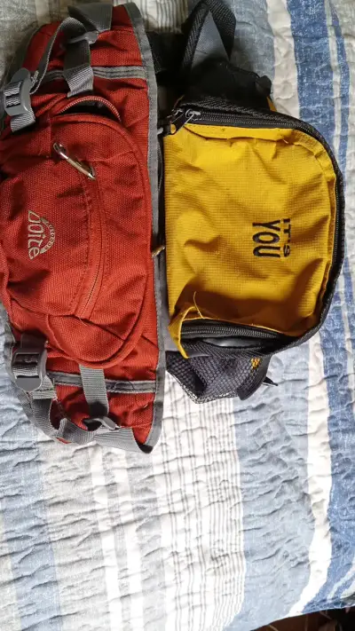 Riñoneras deportivas rojas y amarillas - miniatura 1