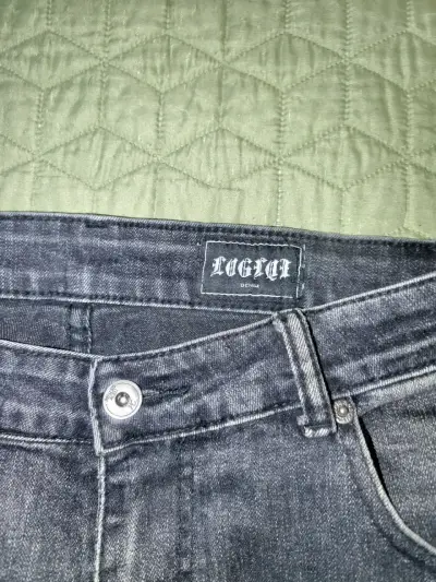 Jeans negros desgastados para hombre - miniatura 2